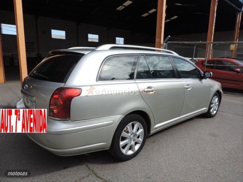 Toyota Avensis 2.2 D4D Clean Power Sport Wagon de 2006 con 285.000 Km por 3.100 EUR. en Badajoz