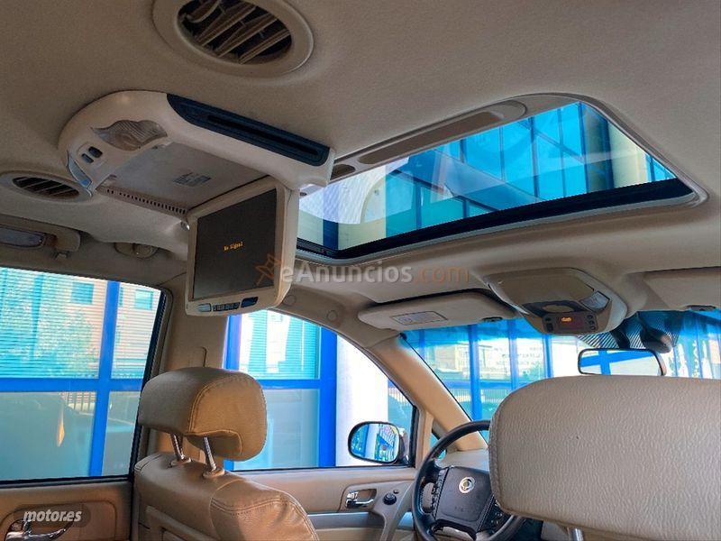 Ssangyong Rodius 270Xdi Limited AWD de 2008 con 259.000 Km por 6.800 EUR. en Madrid