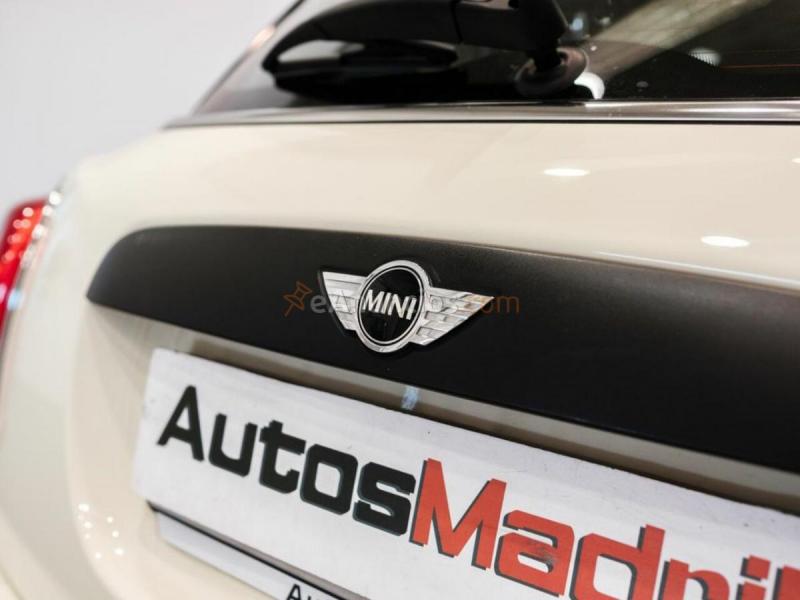 Mini cooper one d 5 puertas
