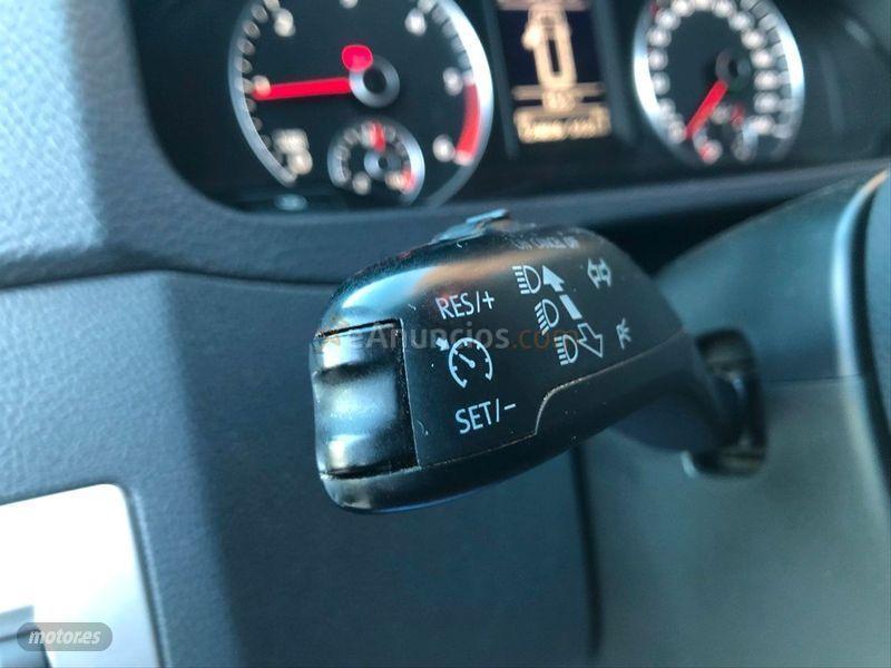 Volkswagen Multivan 2.0 BiTDI 180cv DSG 4motion PanAmericana de 2012 con 125.000 Km por 30.900 EUR. en Barcelona