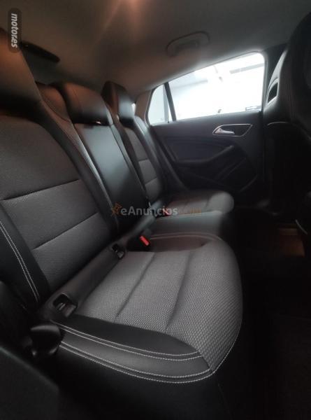 Mercedes Clase CLA CLA SHOTING BREAK de 2015 con 235.696 Km por 19.400 EUR. en Sevilla