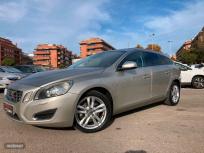Volvo V 60 2.0 D3 Momentum Auto de 2011 con 169.000 Km por 10.990 EUR. en Barcelona