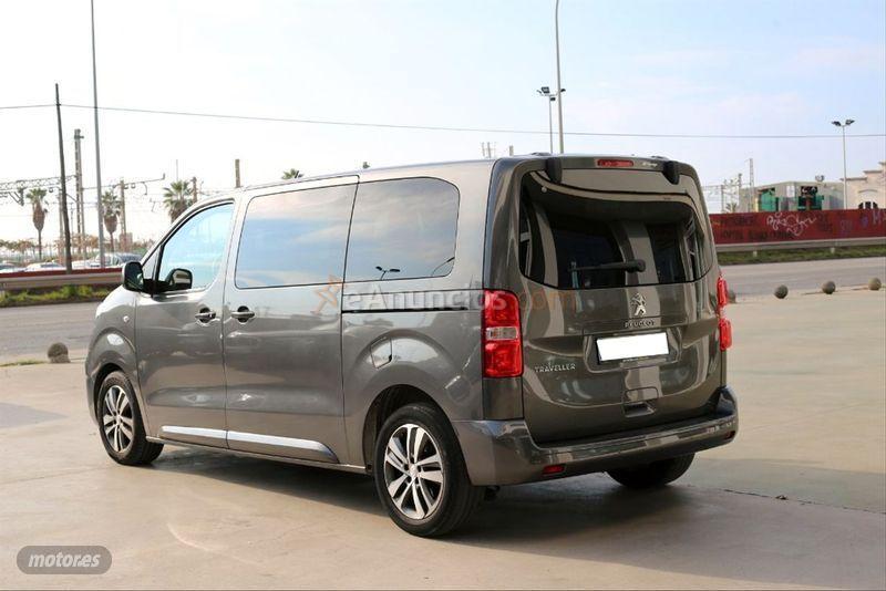 Peugeot Traveller Business 2.0 BlueHDi 128KW EAT6 Standard de 2018 con 60.000 Km por 32.900 EUR. en Barcelona