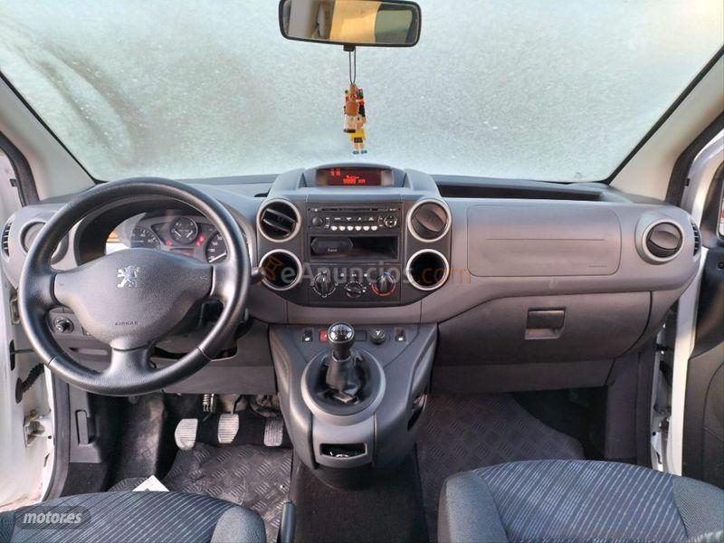 Peugeot Partner Tepee Confort 1.6 HDi 90cv de 2011 con 225.700 Km por 5.500 EUR. en Murcia