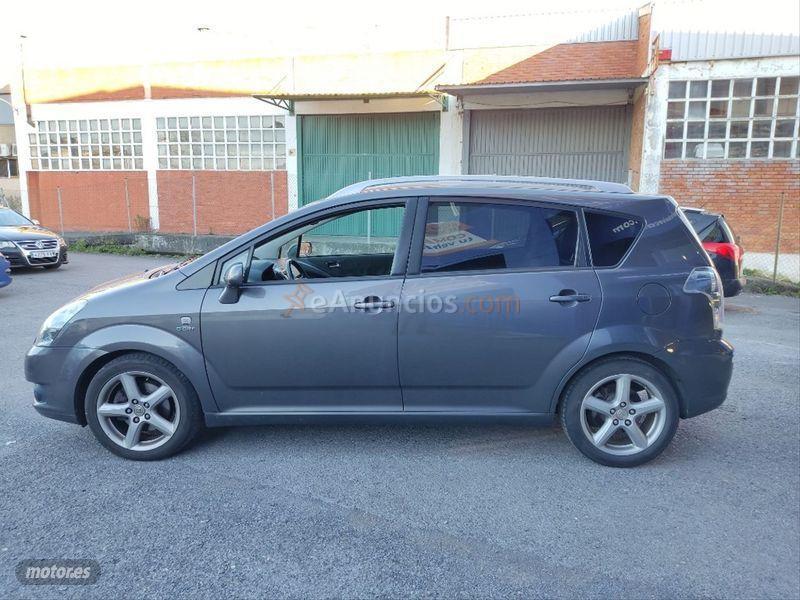 Toyota Corolla Verso 2.2 D4D 177cv Sport de 2007 con 230.000 Km por 4.490 EUR. en Vizcaya