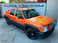 Cadillac Escalade  de 2002 con 150.000 Km por 15.900 EUR. en Madrid
