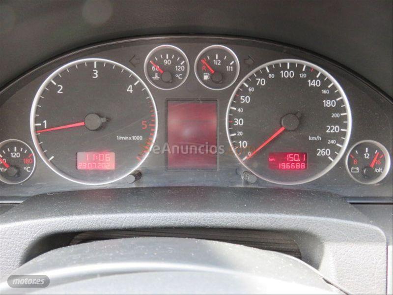 Audi Allroad Quattro 2.5TDI quattro tiptronic de 2003 con 196.000 Km por 5.990 EUR. en Madrid