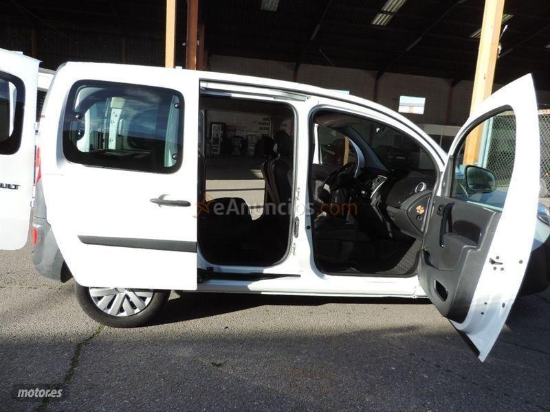 Renault Kangoo Combi Emotion M1AF Energy dCi 75 Euro 6 de 2016 con 200.000 Km por 7.500 EUR. en Badajoz