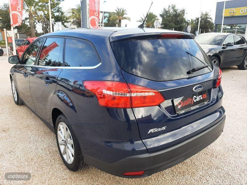 Ford Focus 1.5 TDCi 120cv Titanium Sportbreak de 2015 con 128.000 Km por 10.500 EUR. en Valencia