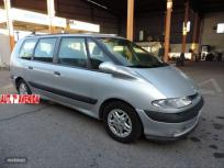 Renault Espace EXPRESSION 2.2DCI de 2000 con 300.000 Km por 1.500 EUR. en Badajoz