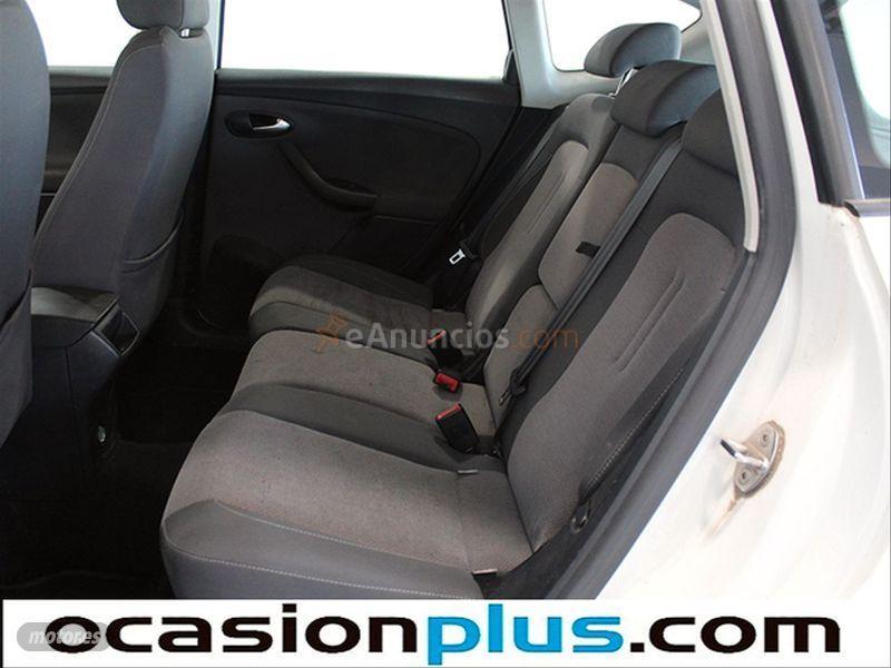 Seat Altea XL 1.6 TDI 105cv Style DSG de 2010 con 117.589 Km por 8.200 EUR. en Navarra