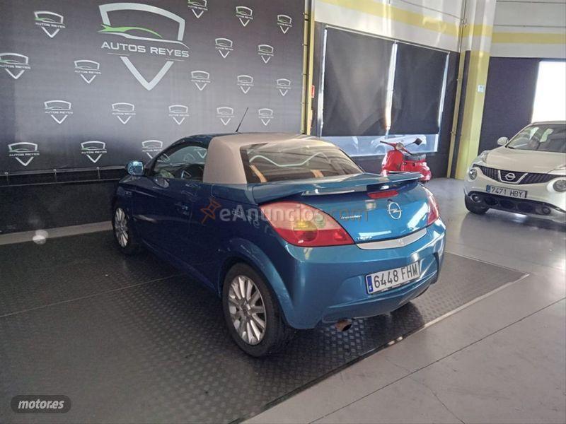 Opel Tigra Sport Premium 1.4 de 2005 con 156.000 Km por 2.600 EUR. en Madrid