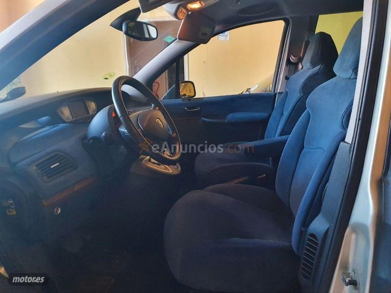 Lancia Phedra 2.2 16v JTD 170CV C.A. Oro Plus de 2009 con 129.833 Km por 9.500 EUR. en Jaen