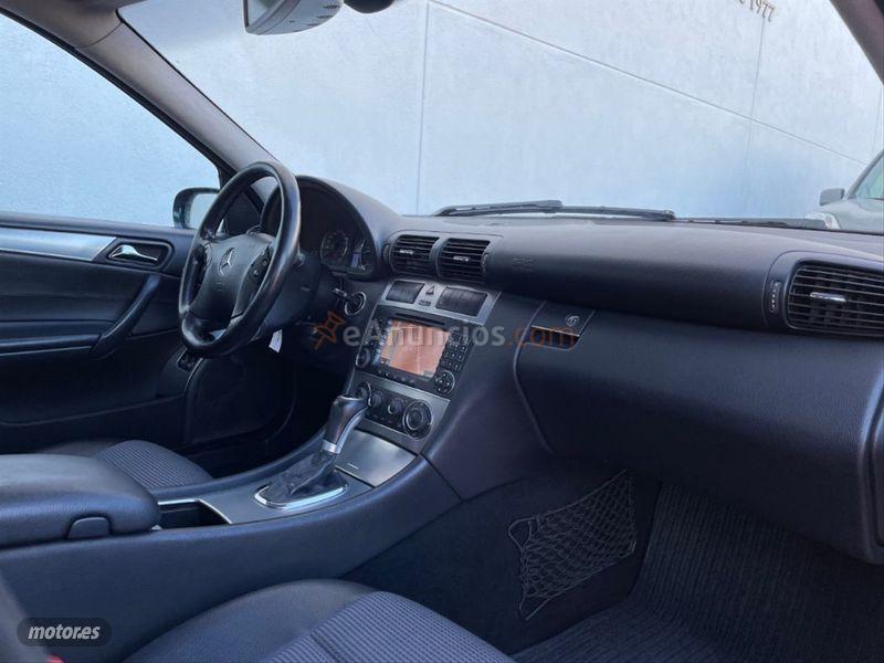 Mercedes Clase C C 270 CDI AVANTGARDE de 2004 con 320.000 Km por 4.850 EUR. en Barcelona