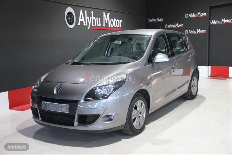 Renault Scenic Dynamique dCi 110 de 2011 con 119.000 Km por 7.990 EUR. en Salamanca