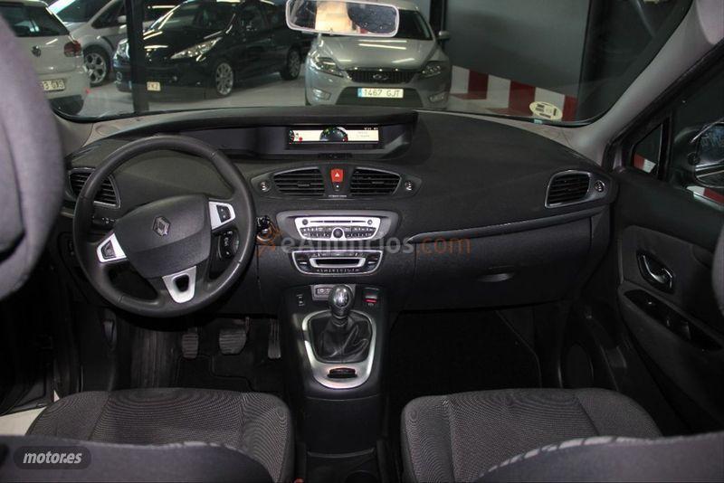Renault Scenic Dynamique dCi 110 de 2011 con 119.000 Km por 7.990 EUR. en Salamanca