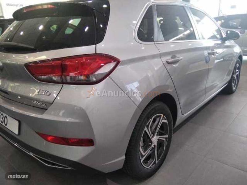 Hyundai i30 5P TGDI 1.0 120CV 48V TECNO de 2021 por 22.650 EUR. en Segovia