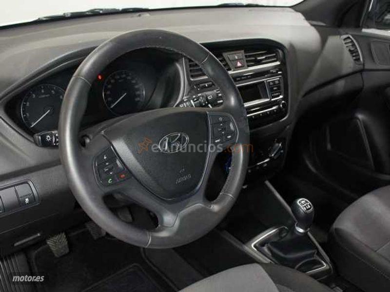 Hyundai i20 1.2 Fresh de 2017 con 20.600 Km por 11.990 EUR. en Cadiz