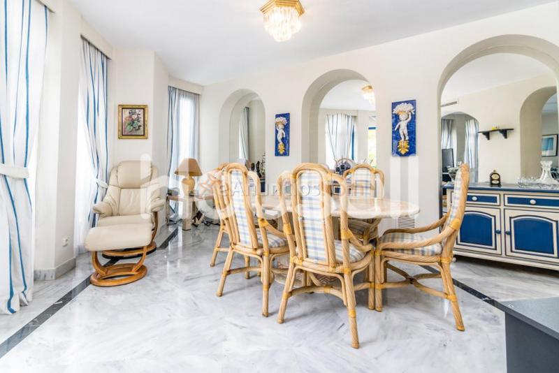 Piso en venta de 214 m Calle Ramón Gómez de la Serna, 29602 Marbella (Málaga)