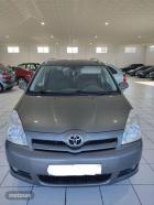 Toyota Corolla Verso 2.2 D4D 136cv Sol de 2007 con 480.000 Km por 3.000 EUR. en Badajoz