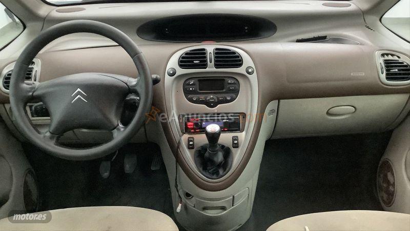 Citroen Xsara Picasso 2.0 HDI Exclusive de 2006 con 320.592 Km por 1.740 EUR. en Madrid