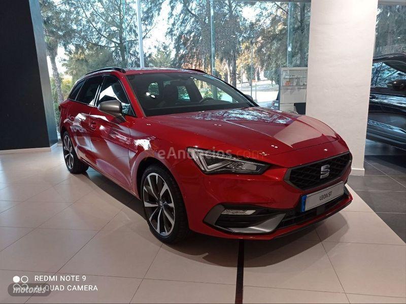 Seat Leon SP 1.4 eHybrid DSG SS FR Go XL de 2021 con 10.000 Km por 33.800 EUR. en Barcelona