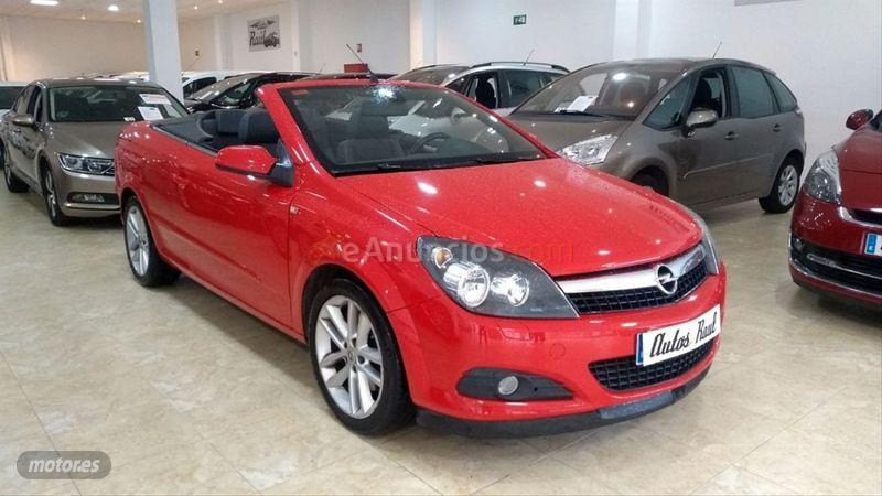 Opel Astra Twin Top 1.9 CDTi Cosmo de 2006 con 124.000 Km por 5.900 EUR. en Cantabria