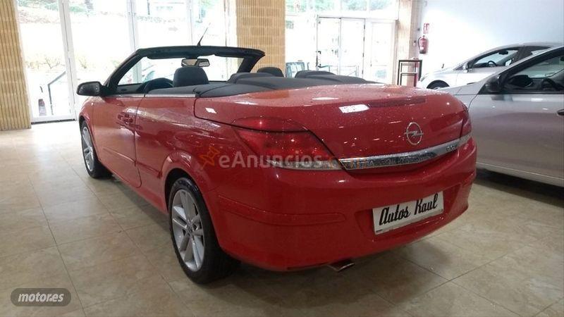 Opel Astra Twin Top 1.9 CDTi Cosmo de 2006 con 124.000 Km por 5.900 EUR. en Cantabria