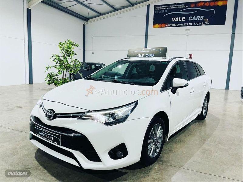 Toyota Avensis 1.6 115D ADVANCE TS de 2016 con 240.000 Km por 9.500 EUR. en Sevilla
