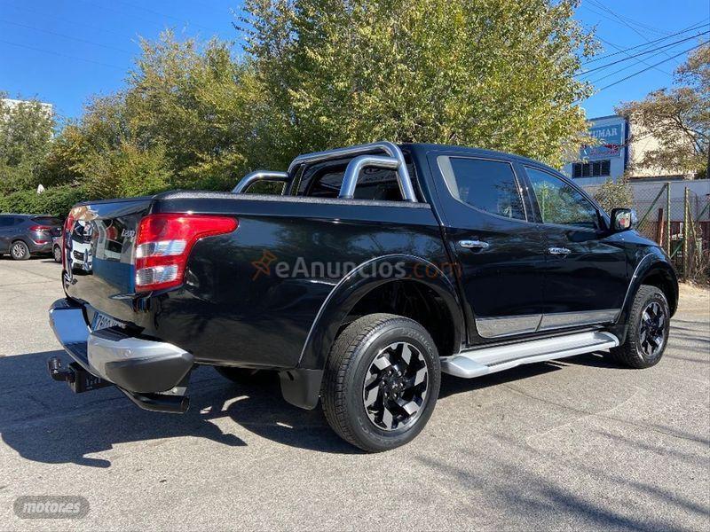 Mitsubishi L 200 DC 300 DID Kaiteki Auto de 2017 con 92.000 Km por 28.990 EUR. en Madrid
