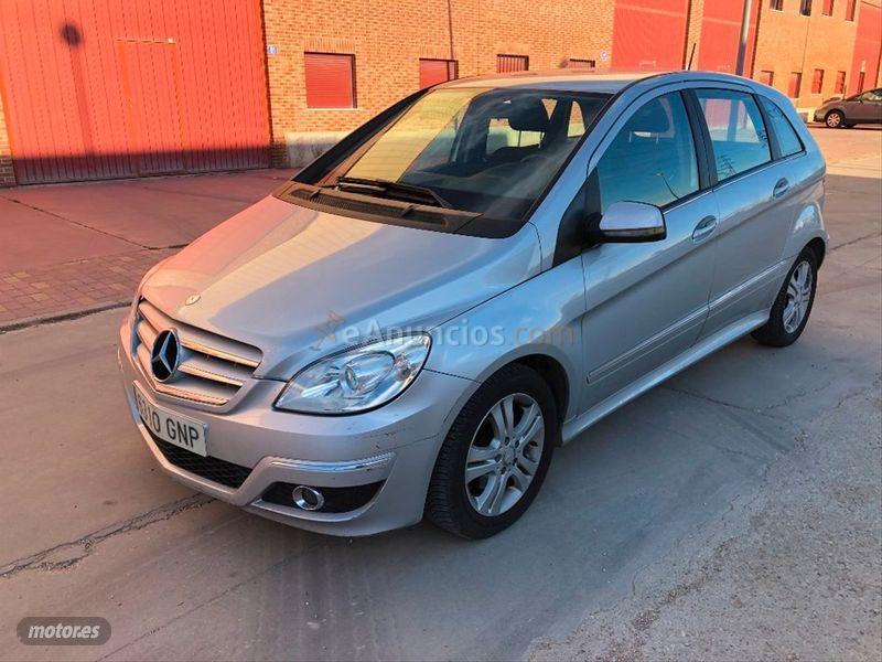 Mercedes Clase B B 200 CDI de 2009 con 330.000 Km por 5.500 EUR. en Valladolid