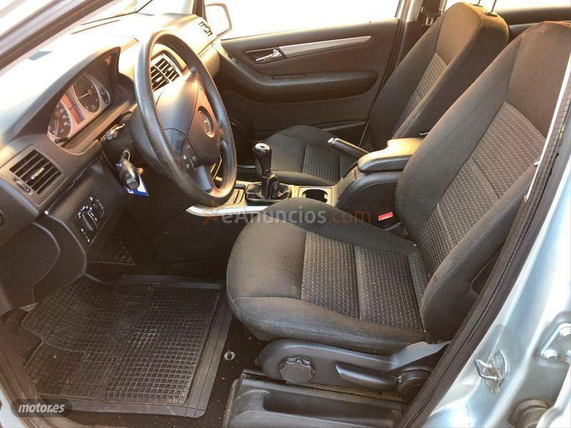 Mercedes Clase B B 200 CDI de 2009 con 330.000 Km por 5.500 EUR. en Valladolid