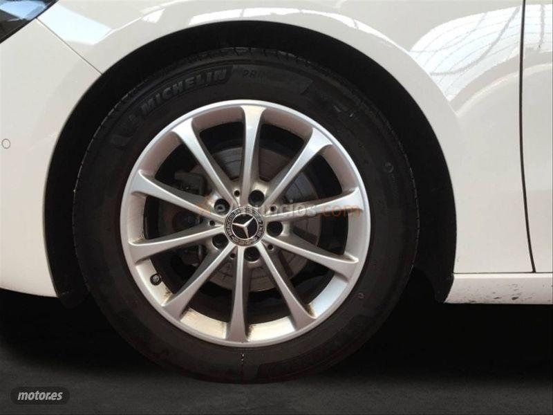 Mercedes Clase B B 180 de 2021 con 16.325 Km por 33.854 EUR. en Madrid