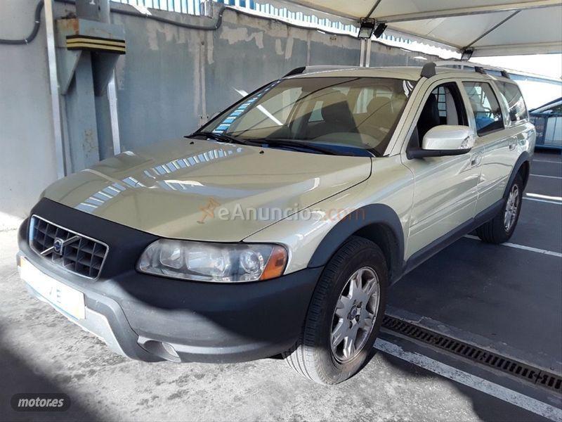 Volvo XC 70 2.4 D5 Momentum de 2006 con 200.000 Km por 5.750 EUR. en Madrid
