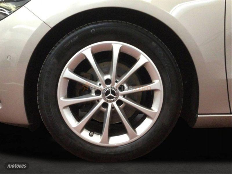 Mercedes Clase B B 180 de 2021 con 16.230 Km por 33.854 EUR. en Madrid
