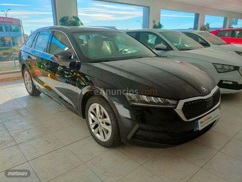 Skoda Octavia Combi 1.0 TSI 81kW110CV Man Ambition de 2021 con 9.992 Km por 22.990 EUR. en Valladolid