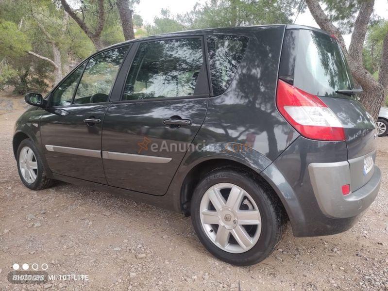 Renault Scenic Confort Dynamique 1.6 16V EU4 de 2005 con 142.235 Km por 4.490 EUR. en Castellon