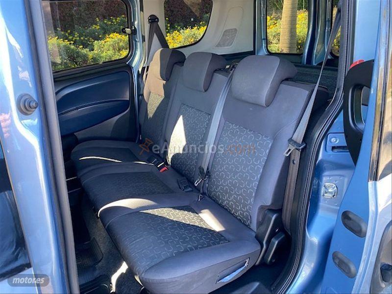 Fiat Doblo Combi Dynamic 1.3 Multijet de 2010 con 127.000 Km por 6.490 EUR. en Barcelona