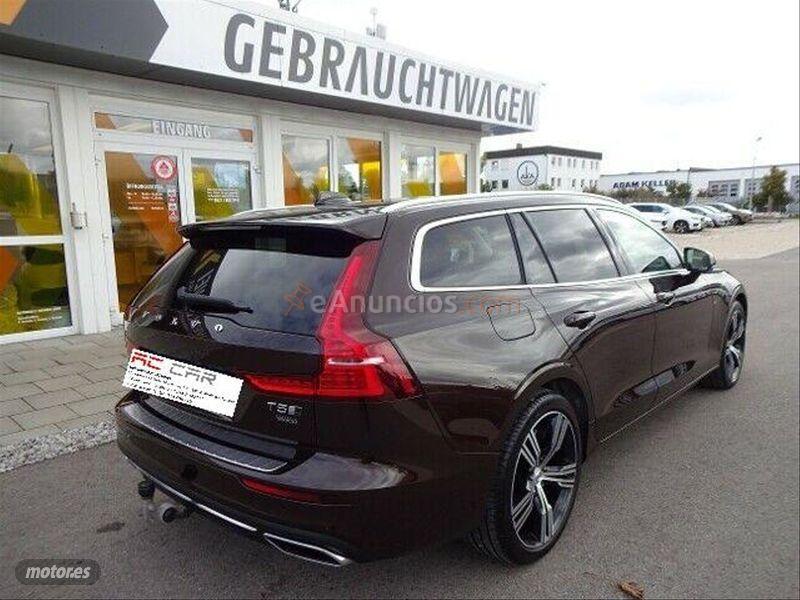 Volvo V 60 2.0 D2 RDesign Momentum Auto de 2019 con 50.300 Km por 33.250 EUR. en Madrid