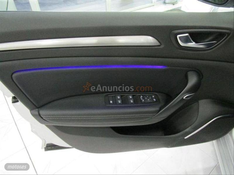 Renault Megane Sp. Tourer Zen En. TCe 97kW 130CV de 2017 con 59.078 Km por 16.900 EUR. en Granada