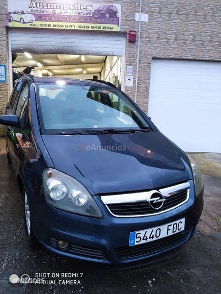 Opel Zafira Cosmo 1.9 CDTi 16v de 2006 con 320.000 Km por 2.499 EUR. en La Coruna