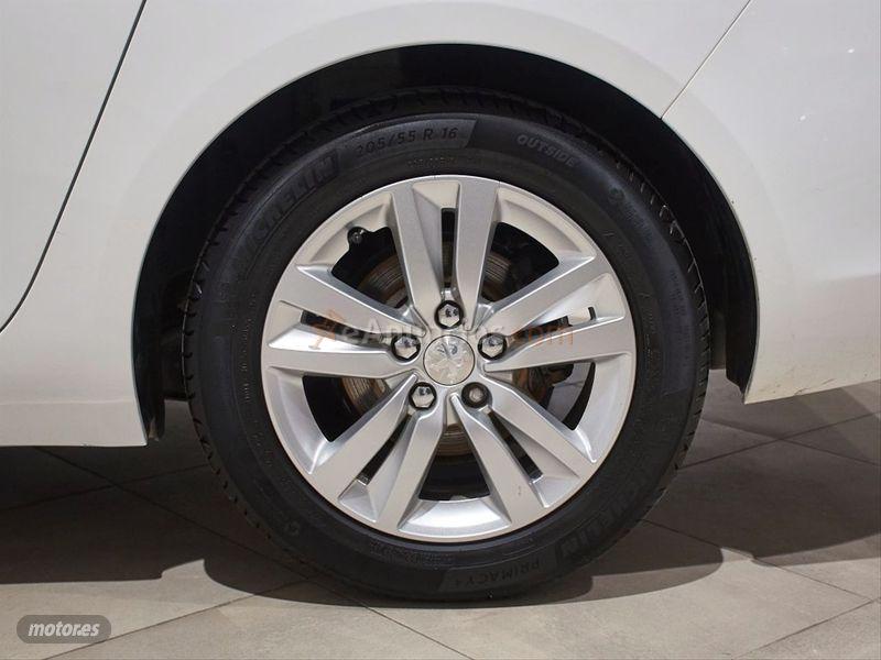 Peugeot 308 SW Active 1.6 BlueHDi 100 FAP de 2015 con 103.700 Km por 11.990 EUR. en Cadiz