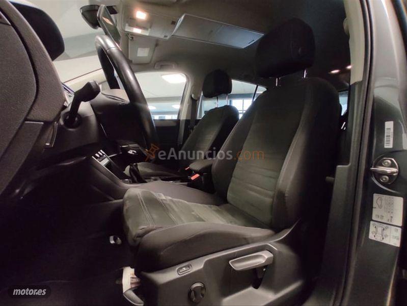 Volkswagen Touran Advance 2.0 TDI SCR 150CV BMT de 2016 con 106.297 Km por 20.000 EUR. en Pontevedra