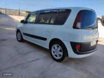 Renault Espace Initiale dCi 150 de 2010 con 200.000 Km por 3.500 EUR. en Madrid