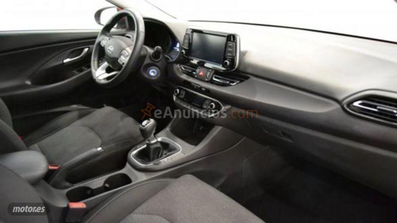 Hyundai i30 TGDI 1.0 120CV 48V KLASS de 2021 con 19.000 Km por 23.900 EUR. en Toledo