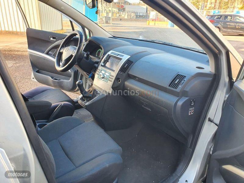 Toyota Corolla Verso 2.2 D4D 136cv Sol de 2007 con 161.340 Km por 4.700 EUR. en Valencia