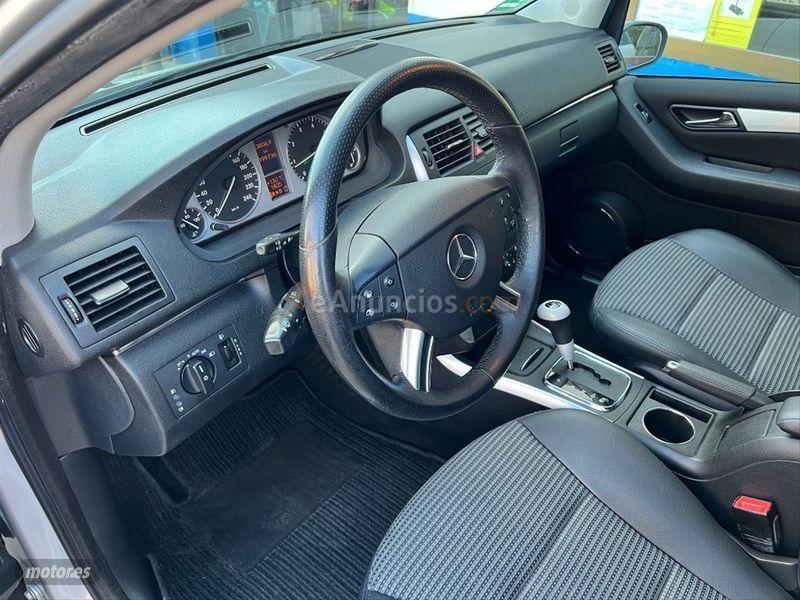 Mercedes Clase B B 200 de 2008 con 198.000 Km por 9.500 EUR. en Madrid