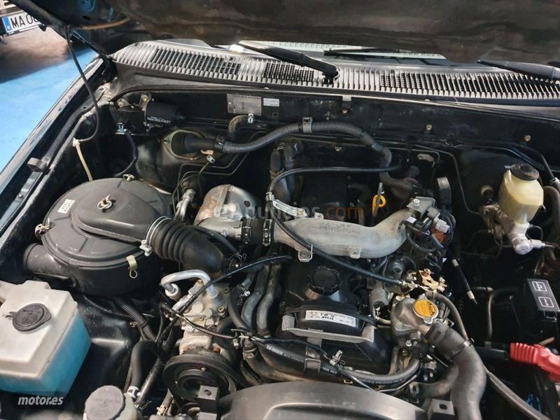 Toyota Hilux 2.4TD DC 4WD de 1999 con 143.000 Km por 10.999 EUR. en Malaga