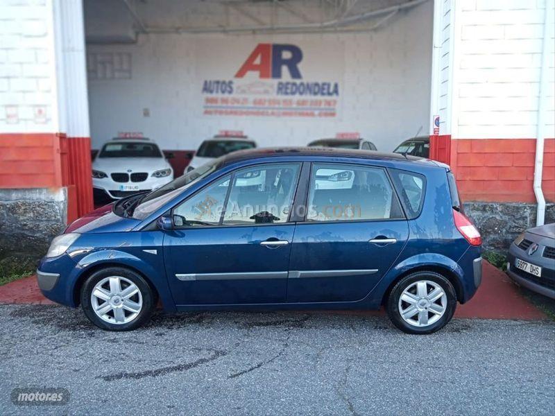 Renault Scenic CONFORT AUTHENTIQUE 1.9DCI de 2004 con 97.000 Km por 2.900 EUR. en Pontevedra
