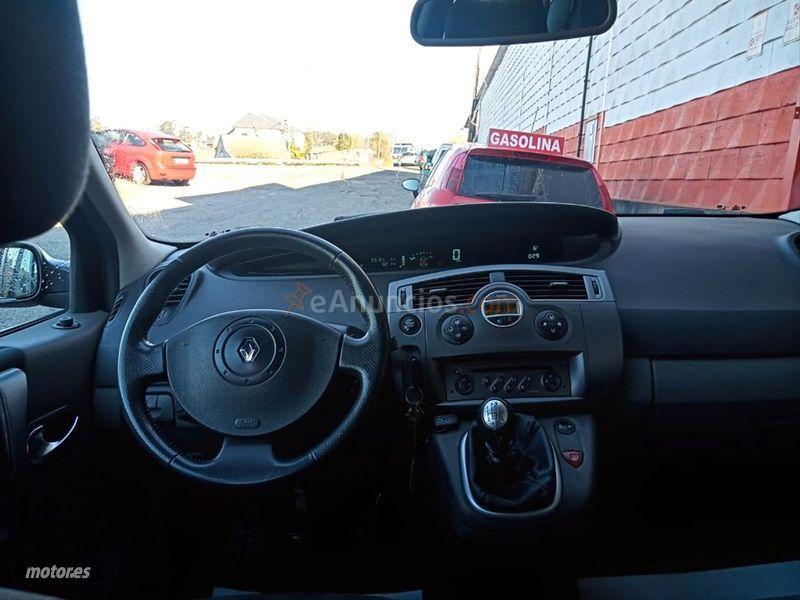 Renault Scenic CONFORT AUTHENTIQUE 1.9DCI de 2004 con 97.000 Km por 2.900 EUR. en Pontevedra
